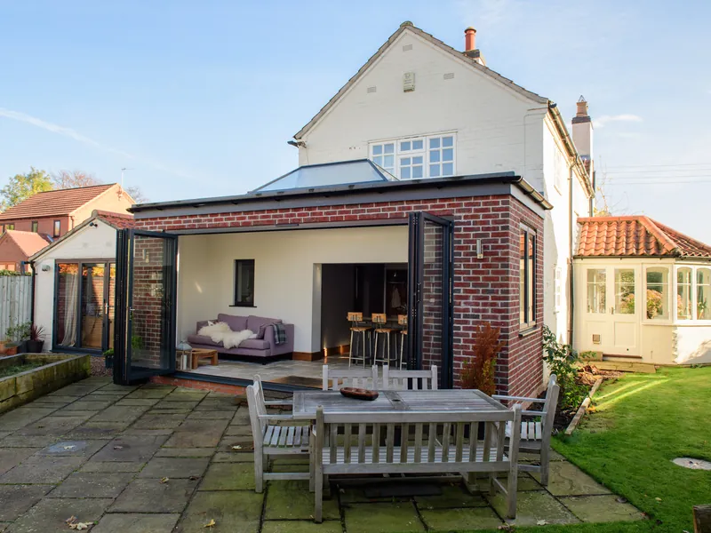 Bifold Streatham