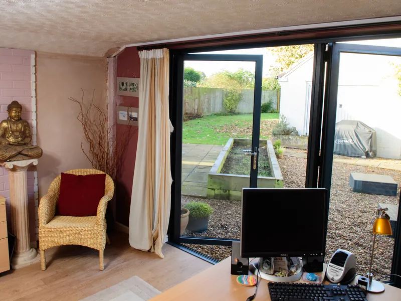 Bifold Streatham