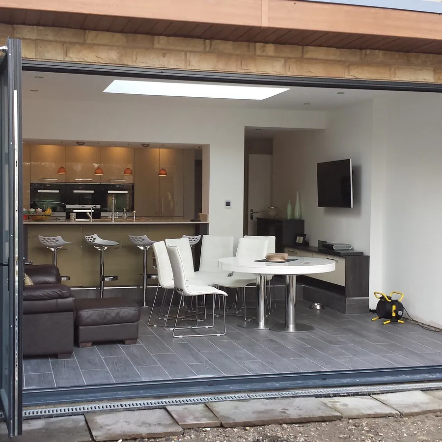 Bifold Streatham